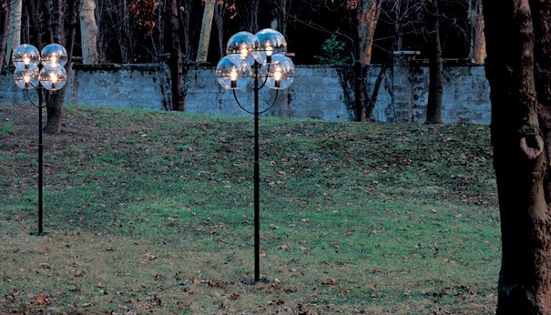 vico-magistretti-s-lyndon-outdoor-lighting-by-oluce-large