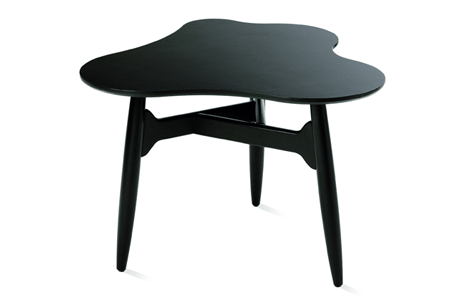 Tee-Tee Table. Designed by Ilmari Tapiovaara for Artek.