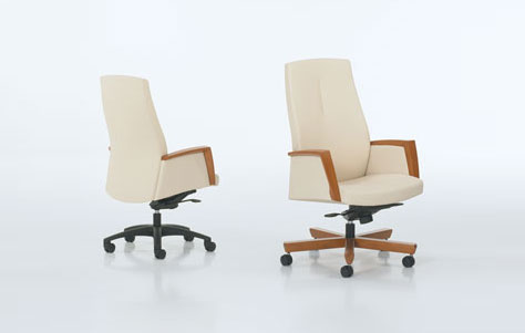 Diverge Management Seating. Manufactured by Paoli.