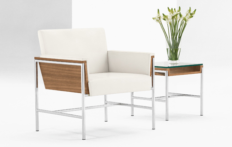 Aloft bench. Designed by Qdesign. Manufactured by Arcadia.