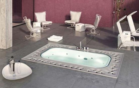 Arima Spa. Manufactured by Glass.