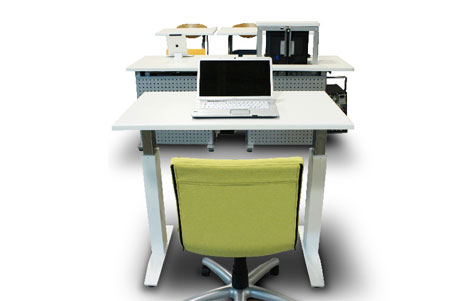 Rize Desk. Manufactured by Vanerum Stelter.