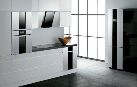 Gorenje Pininfarina: Black Glass and Stainless Steel Kitchen Collection