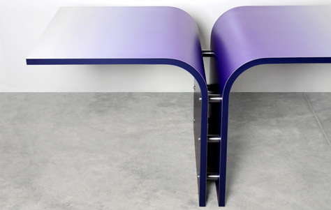 Gola Table. Designed by Gianluca Sgalippa. Manufactured by Enzyma.