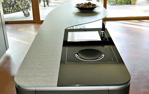 Ola 20 Kitchen. Designed by Pininfarina. Manufactured by Snaidero.
