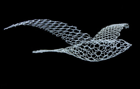 Cloud wire sculpture. Designed by Benedetta Mori Ubaldini. Manufactured by Magis.