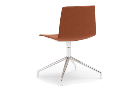 Flexa Chair. Designed by Piergiorgio and Michele Cazzaniga. Manufactured by Andreu World.