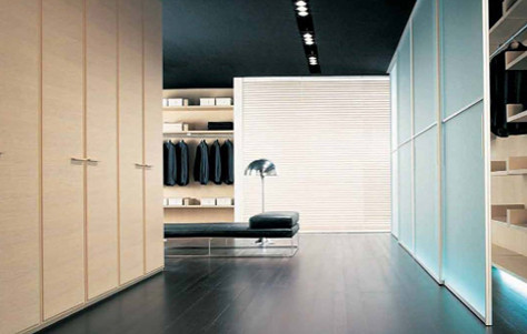 Lema’s Spacious, Versatile Walk-In Closets bench, benches, closet, iron hanging rods, Lema, Lema design, melamine, organization, shelf, storage, Walk-In Closet