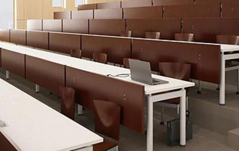 Image: Versatile Style: Elements Desking System by Agati