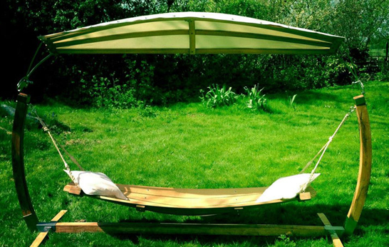 Enjoy the Cool Summer Breeze with a Hertfordshire Hammock