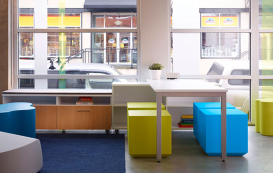 Feek by Trendway