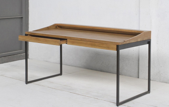 Mead Writing Desk by Aellon