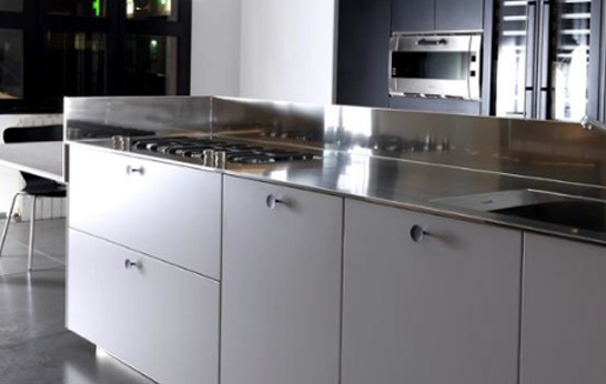 Wonderful White: E1 Kitchen by Effeti USA