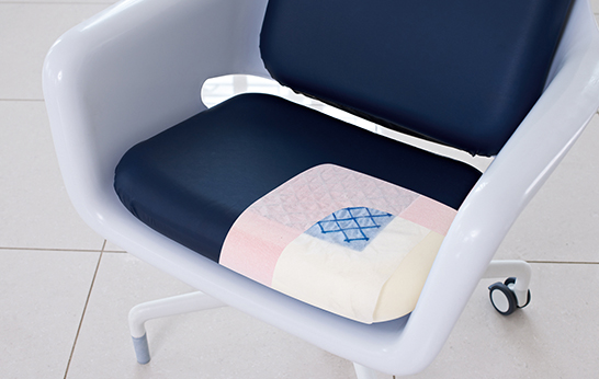 PearsonLloyd Patient Chair_1