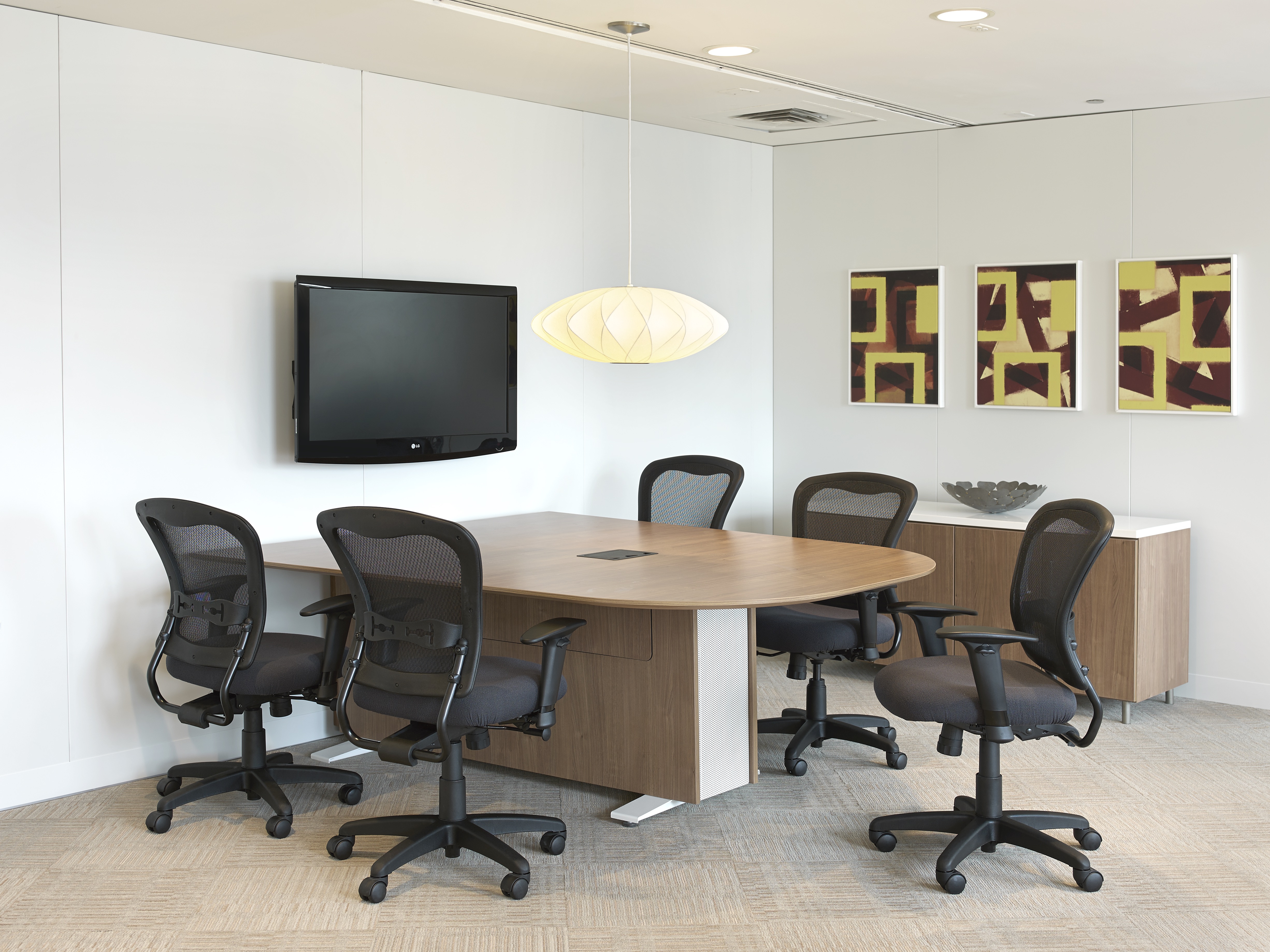BackboneTable_AvailTaskChairs_EvokeWalls_DanteCasegoods