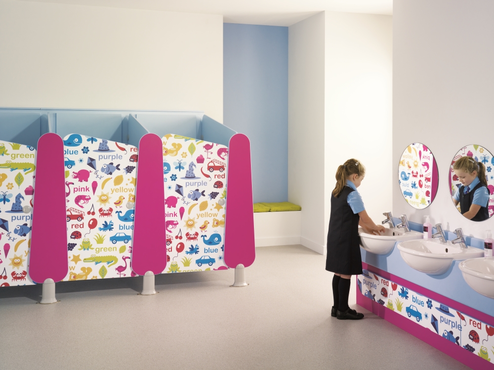 5272-lollipop-primary-school-washrooms-main-with-girl