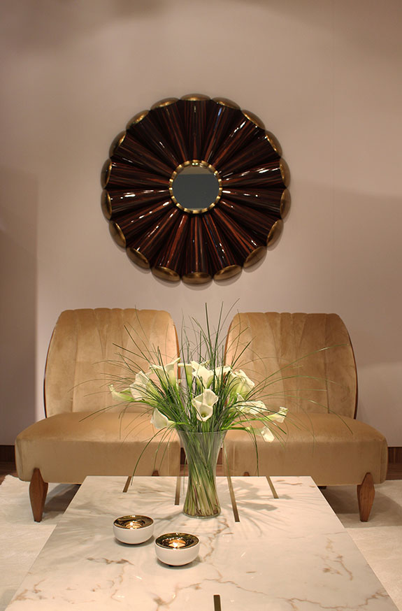 insidherland-pianist-center-table-marble-brass