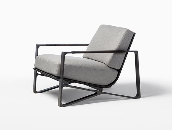 hho_omuraloungechair_575_lg
