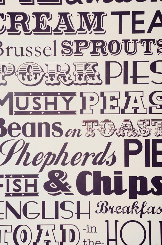english_dinner_wallpaper_deep_purple_detail