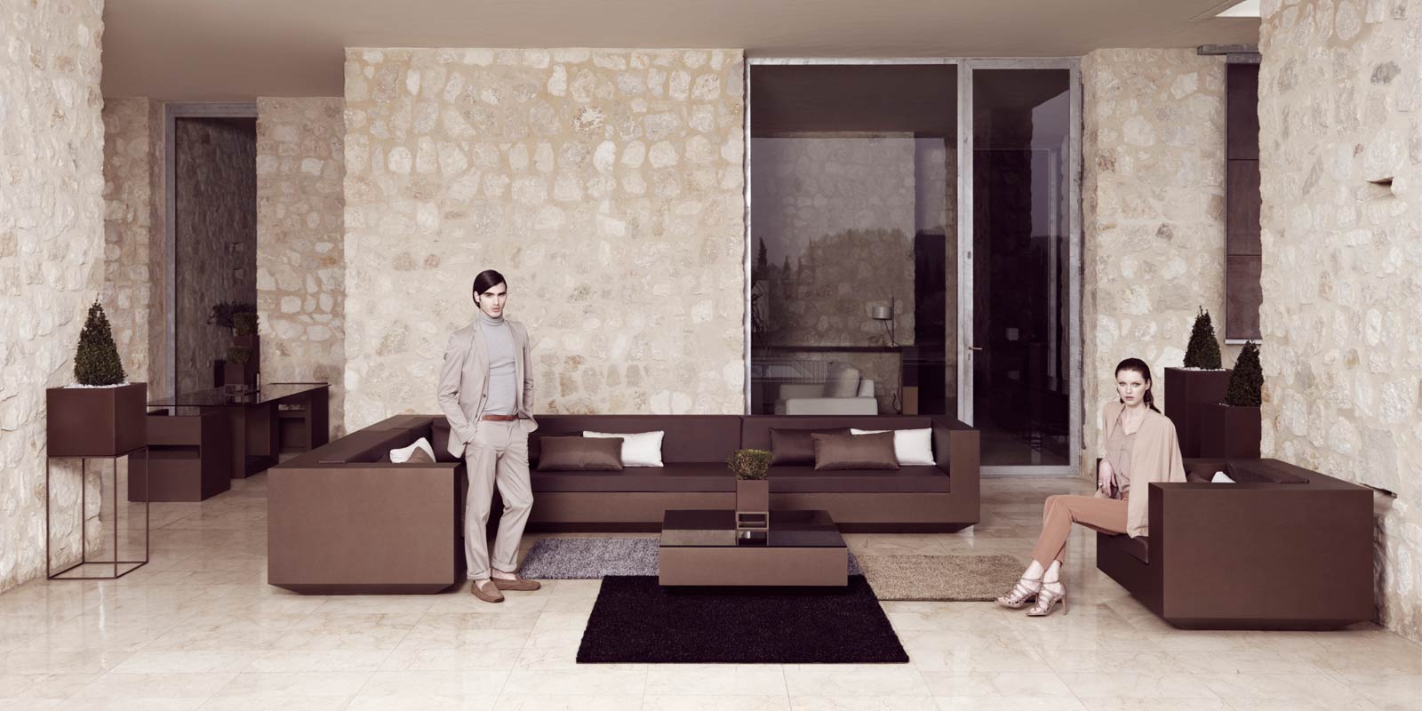 design-outdoor-furniture-vela-sofa-clubchair-coffeetable-pots-ramonestve-vondom (9)