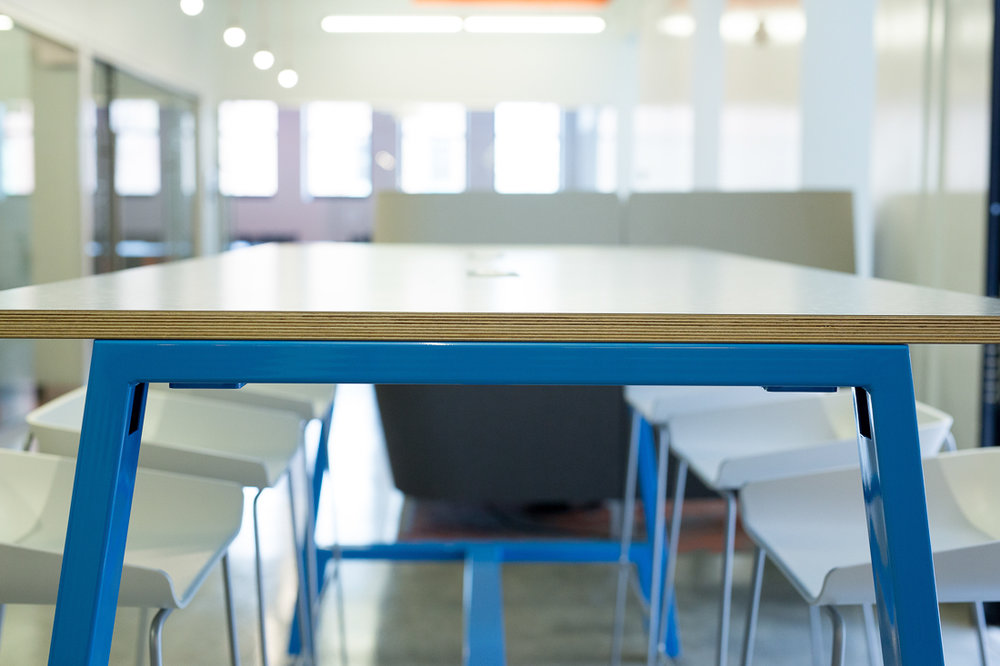 HuddleUp Table by WERK