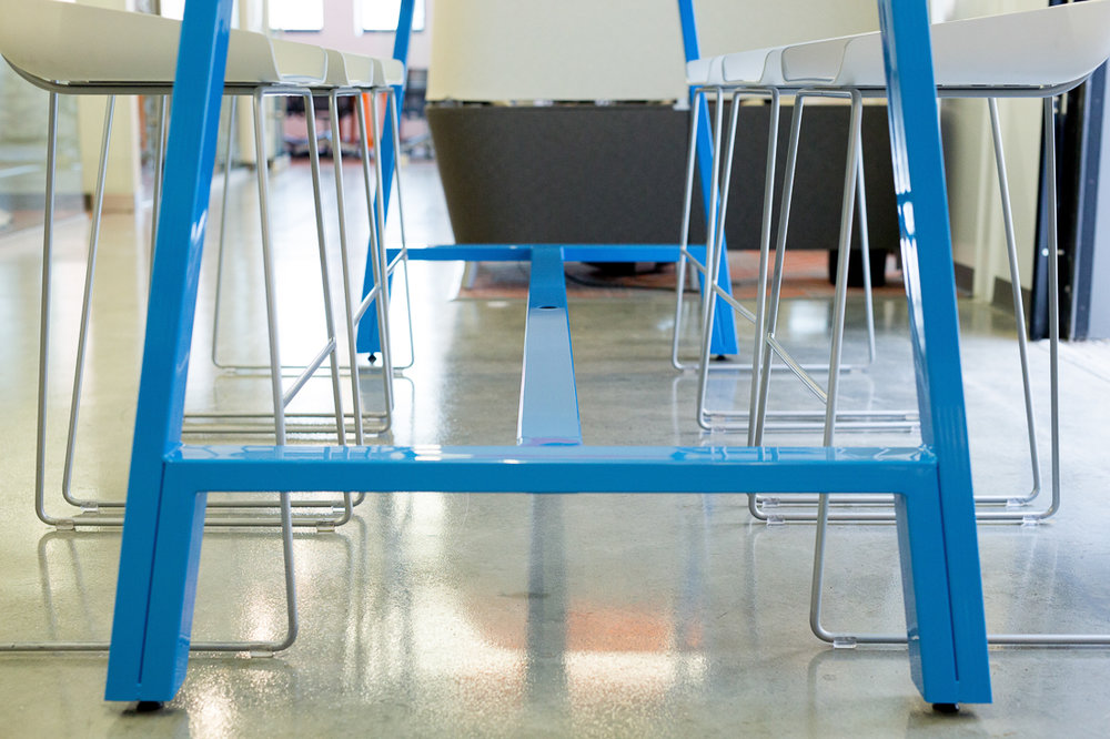 HuddleUp Table by WERK