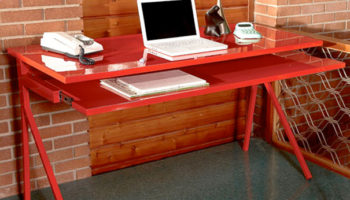 (Work) Area 51: This Desk is NOT from Outer Space