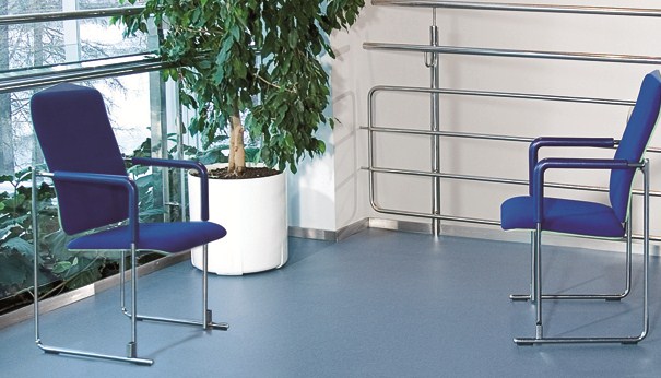 At #NeoConEast: Have a Slip-Free Stroll with Altro Safety Floor and Wall Systems