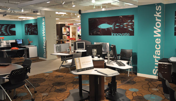 Live at #NeoCon10: The Wing-It workstation by SurfaceWorks