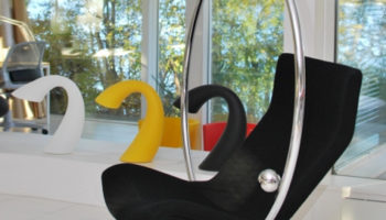 The Bubble without the Bubble: Eero Aarnio's Ring Chair