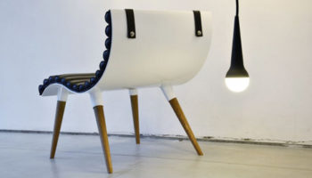 Castor's Curve Chair