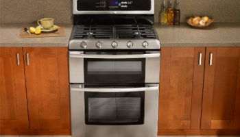 Whirlpool's Gold Freestanding Double Oven