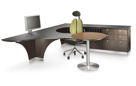 A Trio of Collaborative Diagonal Desk Designs by EDESK