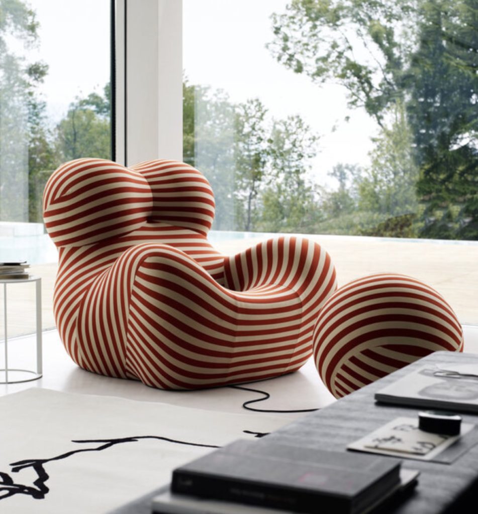 Iconic Ball and Chain: Serie Up 2000 by Gaetano Pesce Iconic Ball and Chain: Serie Up 2000 by Gaetano Pesce