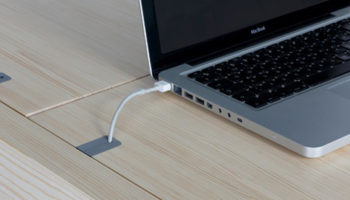 The Adaptable Deski Table by Markus Toivanen