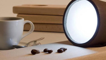Wake Up and Smell the Coffee: Decafé Lamp by Raúl Laurí
