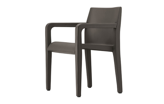 Alias Introduces the iconic Laleggera Chair by Riccardo Blumer in Leather Alias Introduces the Laleggera Chair by Riccardo Blumer in Leather_3