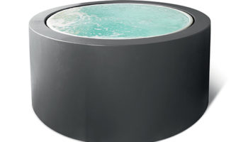 Outdoor Clean: Bathroom Trend