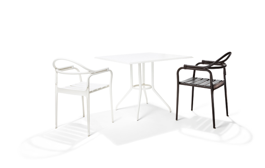 Injoy [It] by Dedon
