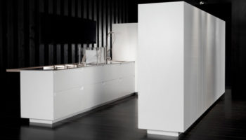 Wonderful White: E1 Kitchen by Effeti USA