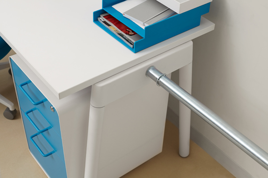 Poppin's Series A Desk System can cater for an office of two to 200 02_poppin