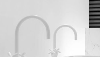 All White: Bathroom Trend