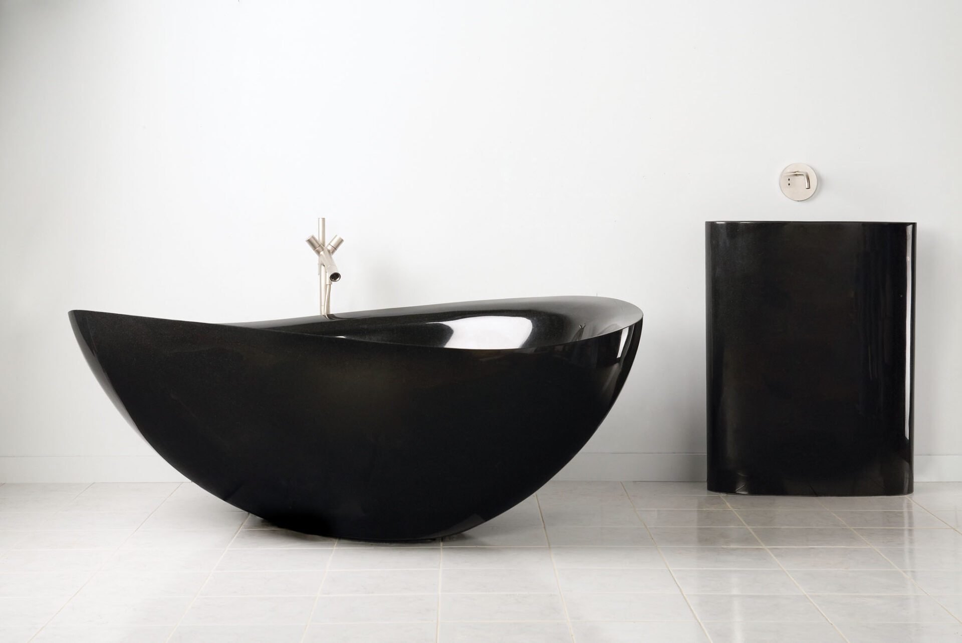 stone-forest-c46-68-bl-papillon-bathtub