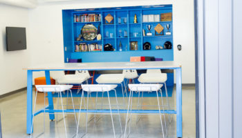 HuddleUp Table by WERK