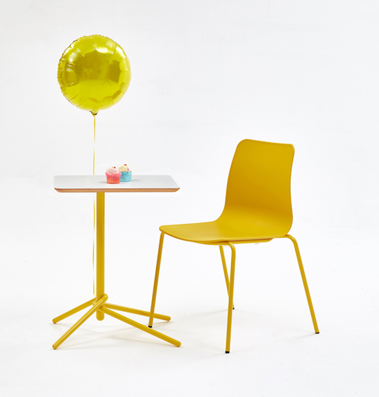 Knot Table by Naughtone