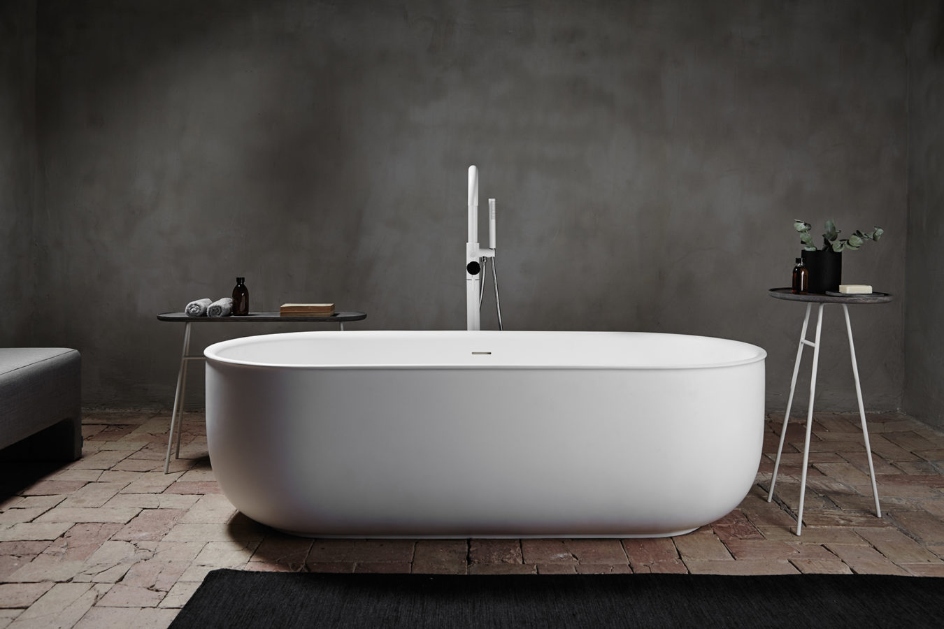 The Prime Bathtub by Inbani