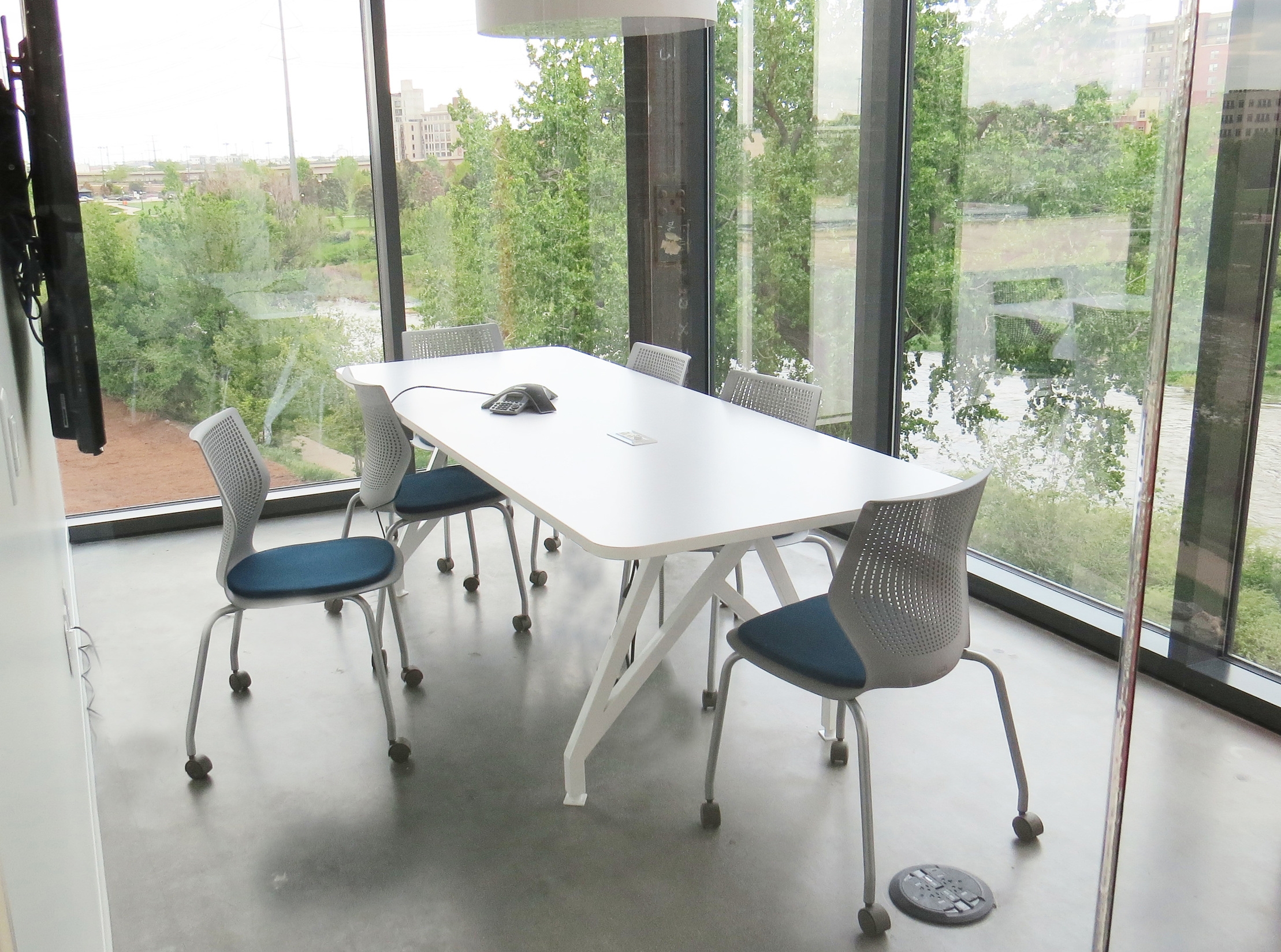 Scale 1:1's Hot Spot Conference Table