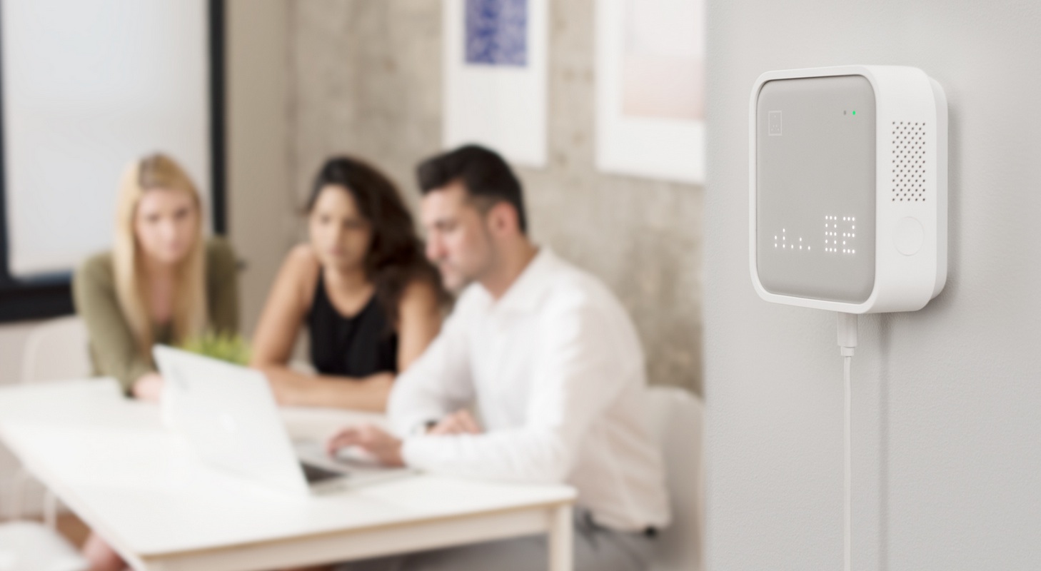 Track your Air with Omni