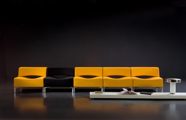 La Lounge Chair by Kron La Lounge Chair by Kron