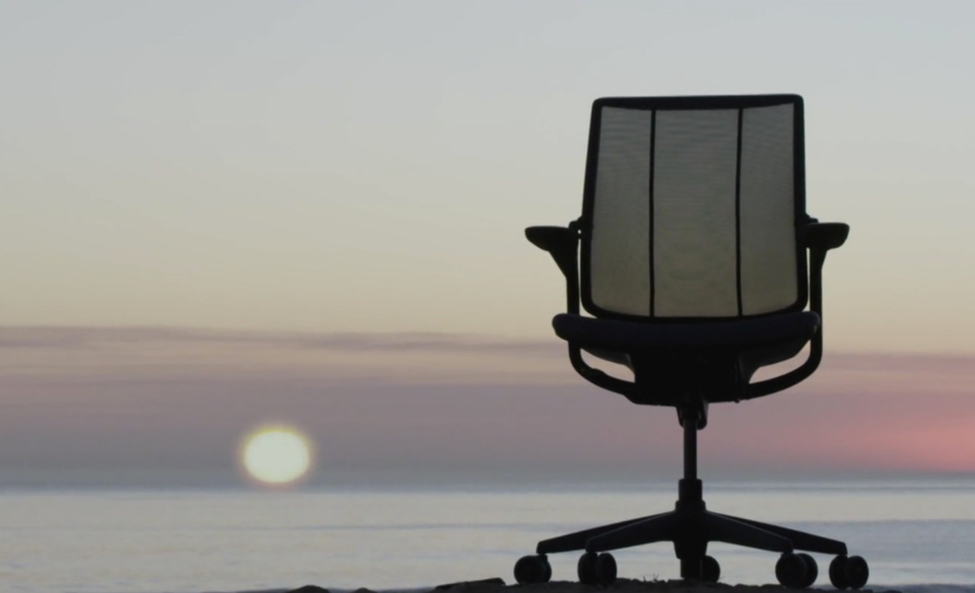 Humanscale and Bureo Present the Smart Ocean Task Chair